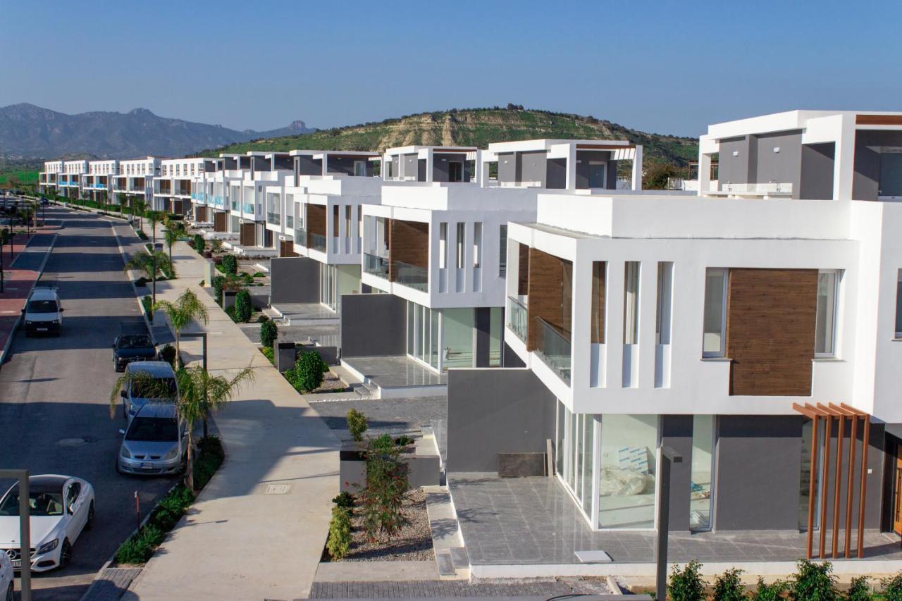 Four Seasons Life Rentals Trikomo Esterno foto